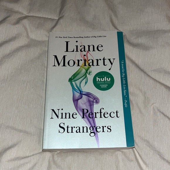 Book Bundle - Picture 2 of 5